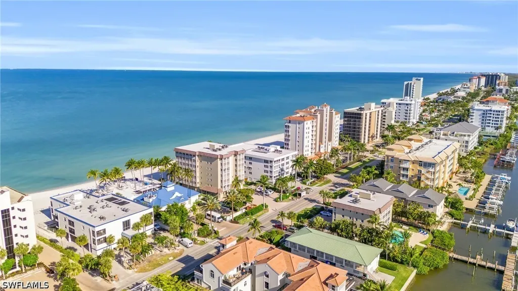 9517 Gulf Shore Drive Naples FL 34108