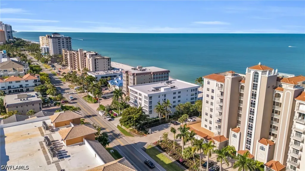 9517 Gulf Shore Drive Naples FL 34108