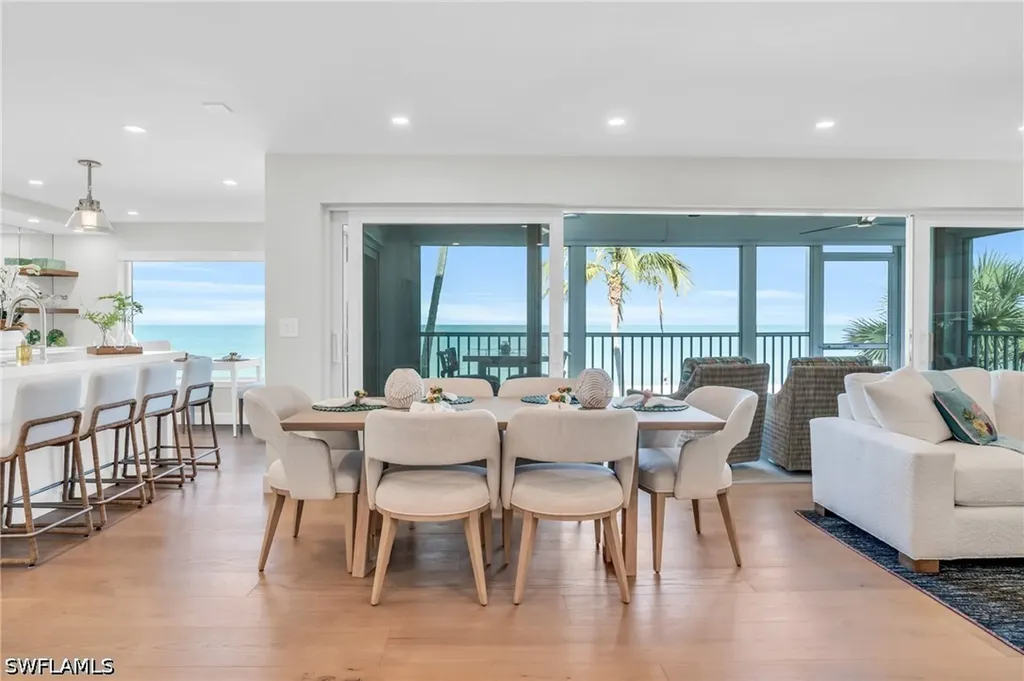 9517 Gulf Shore Drive Naples FL 34108