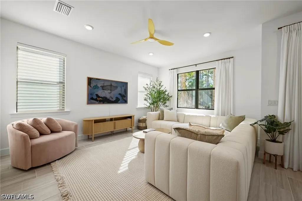 4274 Sonoma Oaks Circle Naples FL 34119