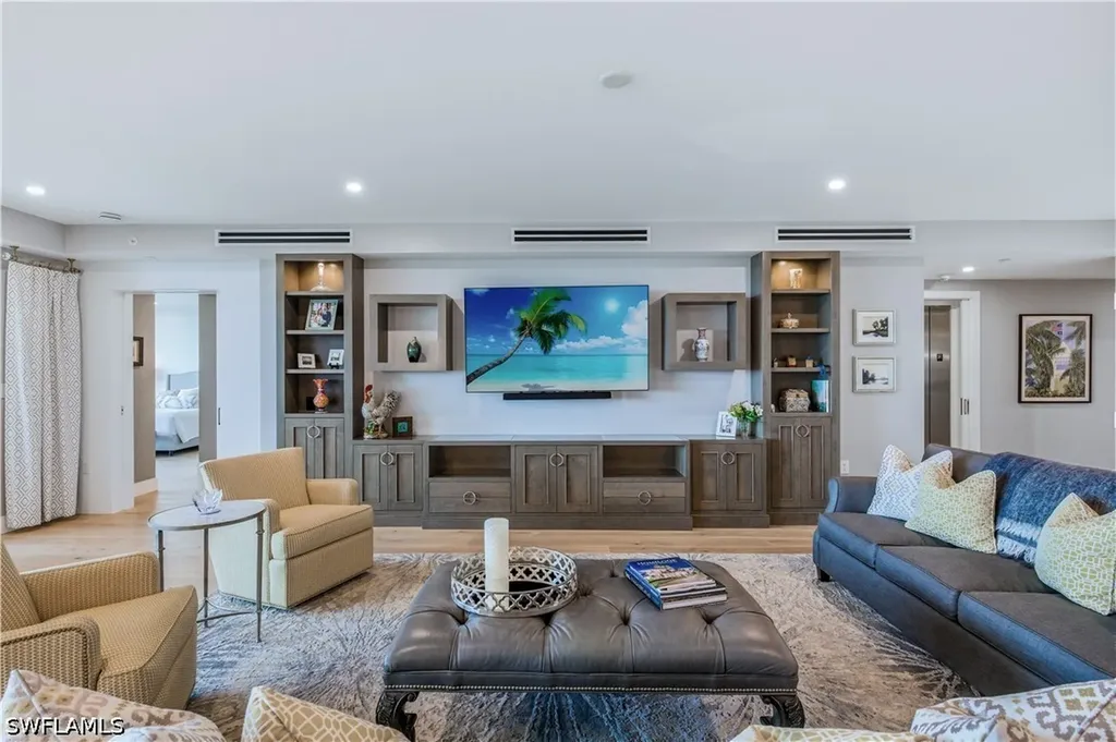 13925 Old Coast Road Naples FL 34110