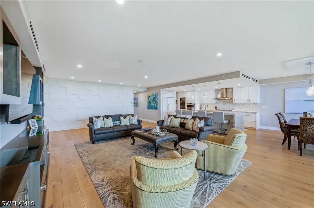 13925 Old Coast Road Naples FL 34110