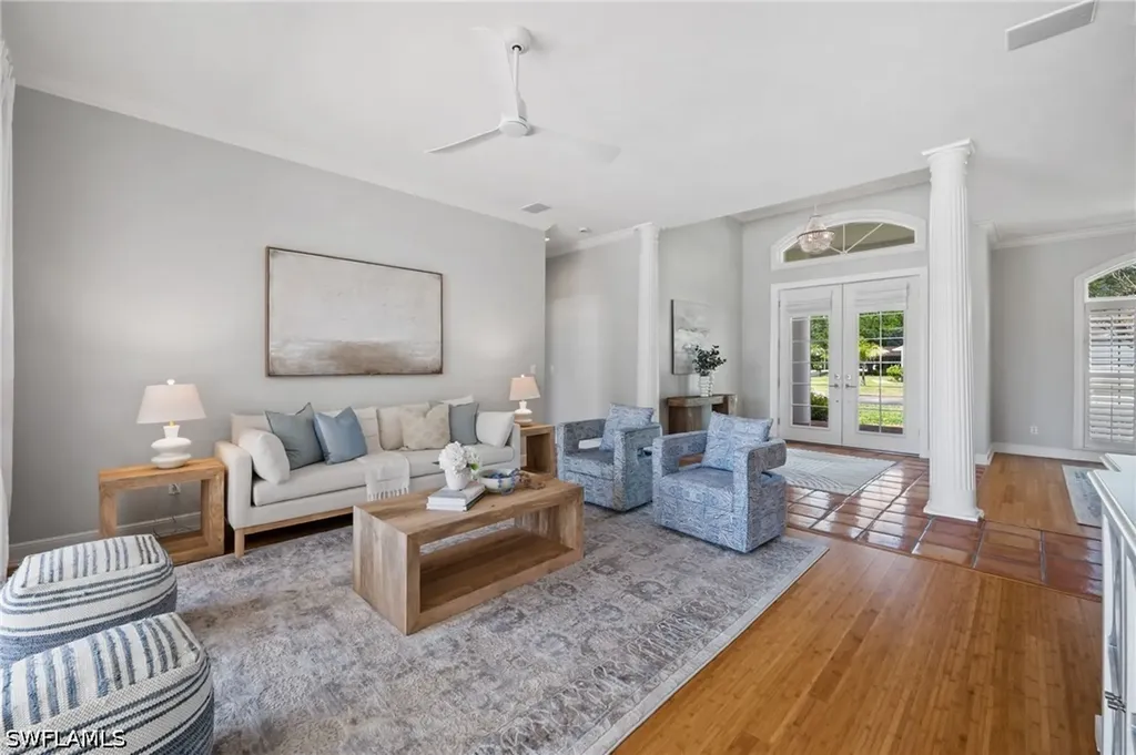 2092 Imperial Circle Naples FL 34110
