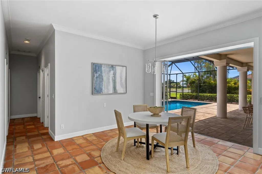 2092 Imperial Circle Naples FL 34110