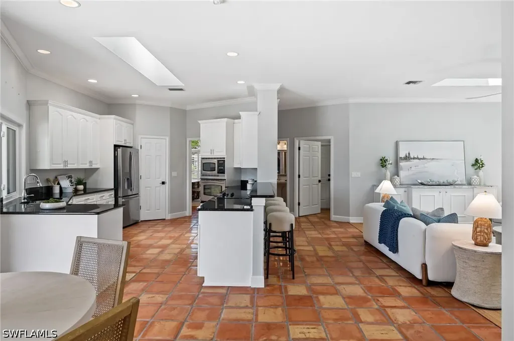 2092 Imperial Circle Naples FL 34110