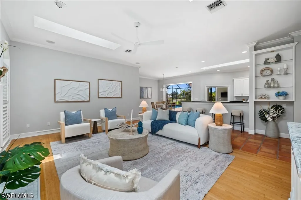 2092 Imperial Circle Naples FL 34110