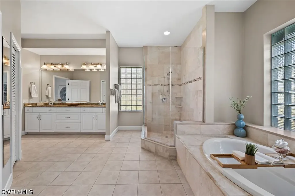 2092 Imperial Circle Naples FL 34110