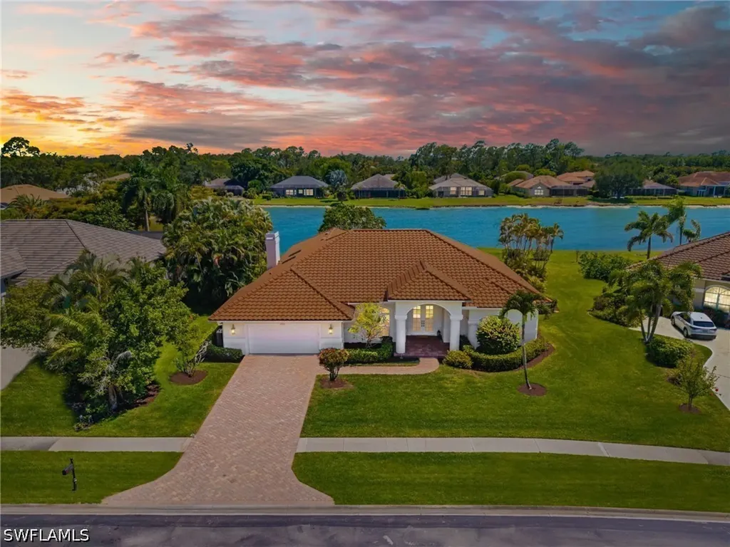 2092 Imperial Circle Naples FL 34110