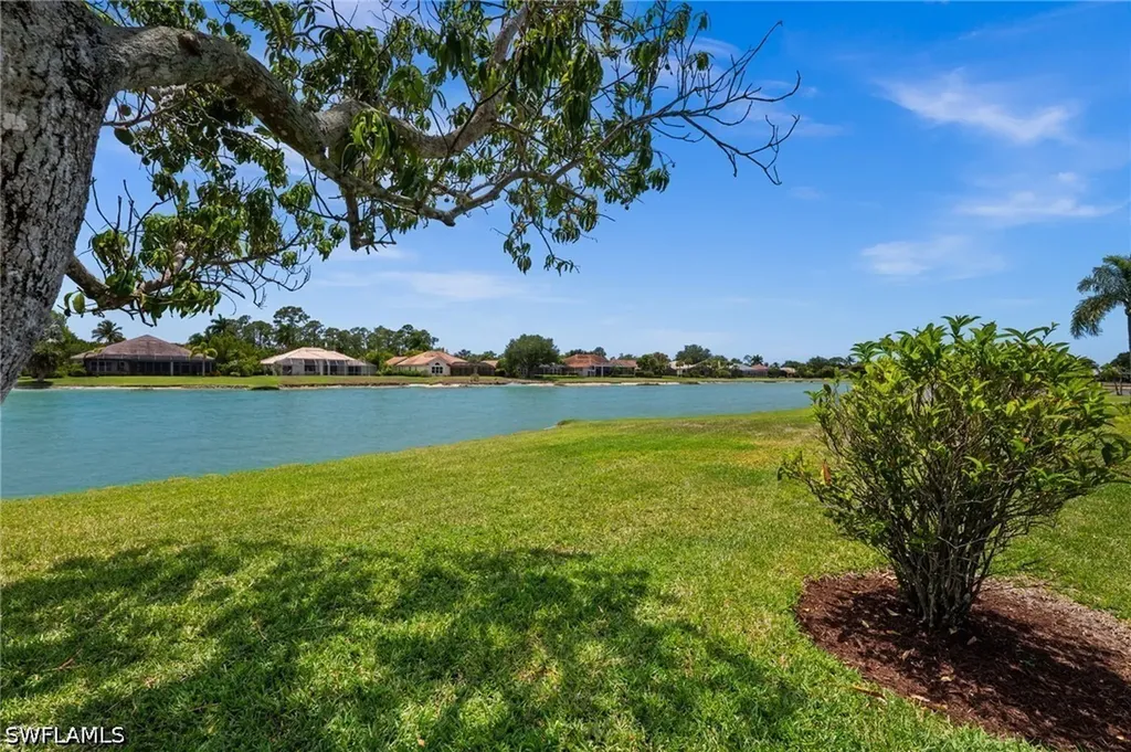 2092 Imperial Circle Naples FL 34110