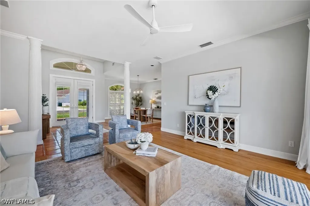 2092 Imperial Circle Naples FL 34110