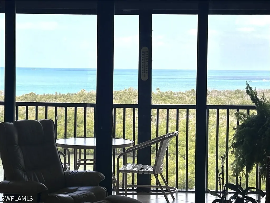 17 Bluebill Avenue Naples FL 34108