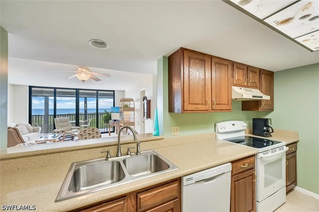17 Bluebill Avenue Naples FL 34108