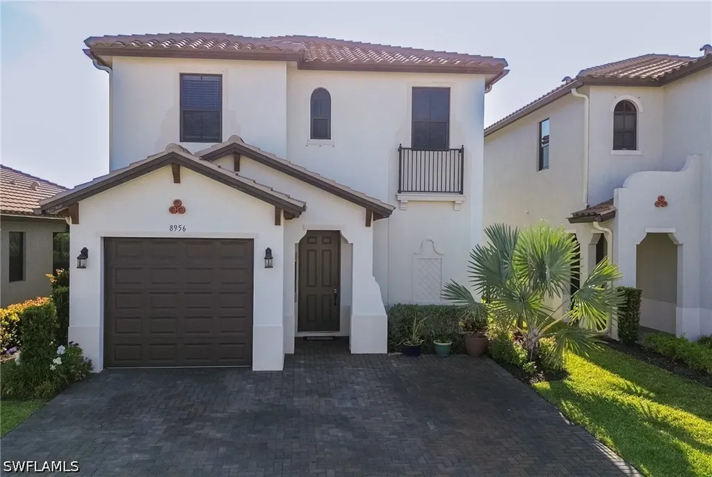 8956 Madrid Circle Naples FL 34104