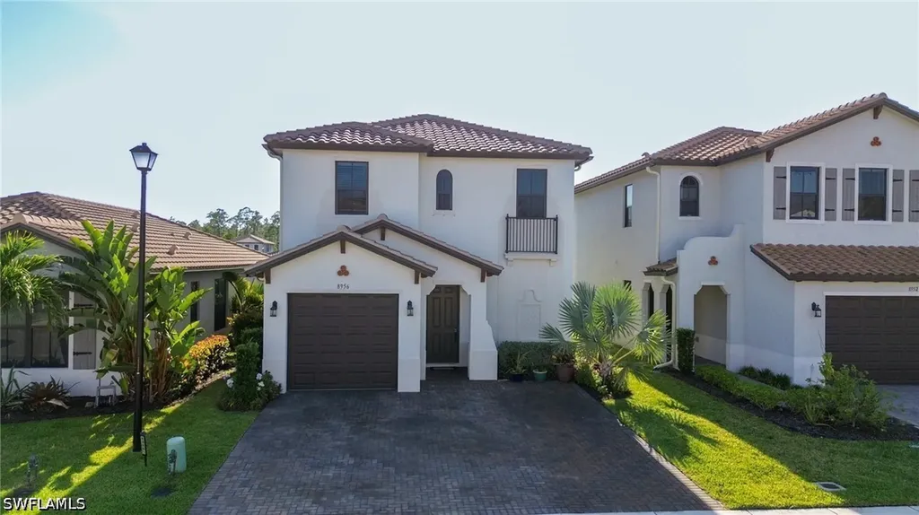 8956 Madrid Circle Naples FL 34104
