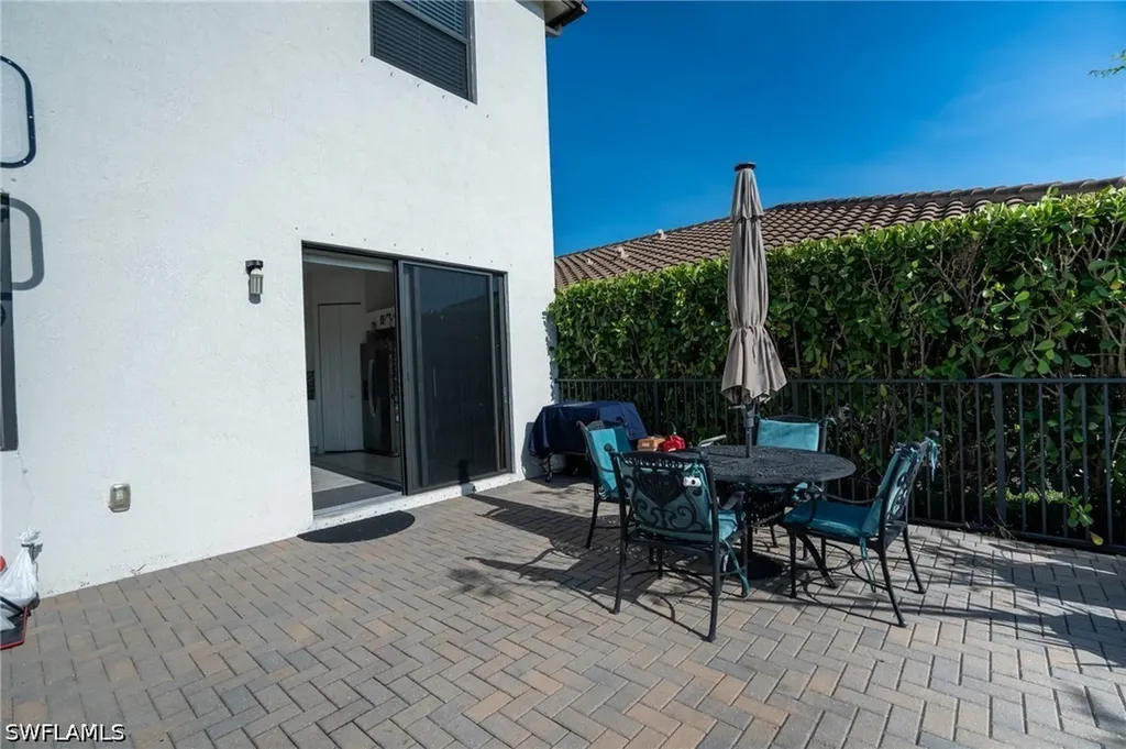 8956 Madrid Circle Naples FL 34104