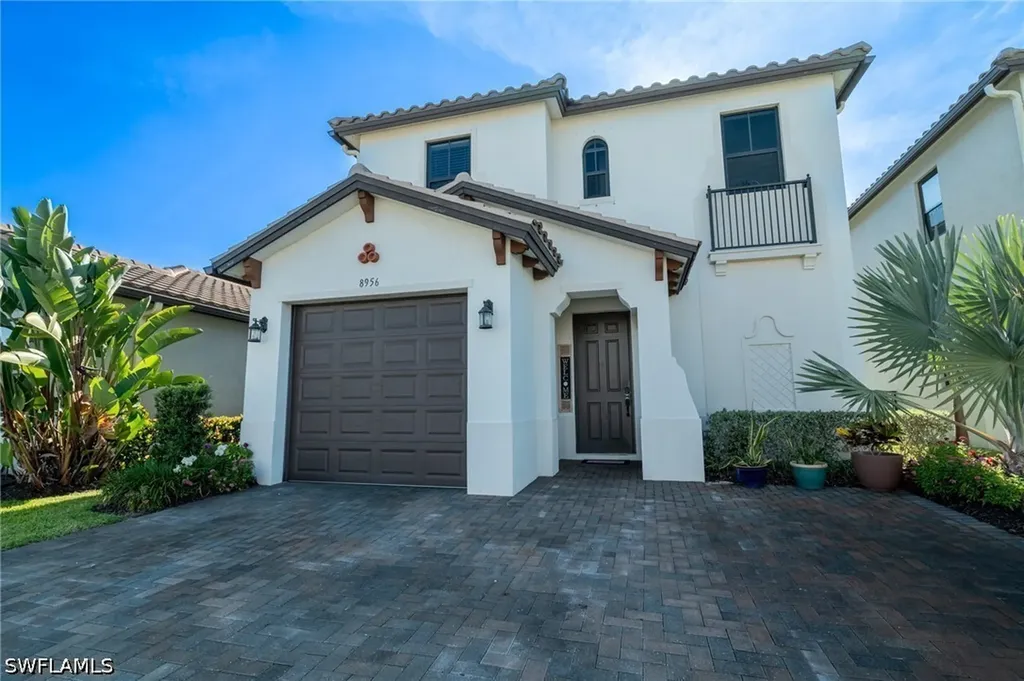 8956 Madrid Circle Naples FL 34104