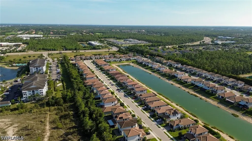 8956 Madrid Circle Naples FL 34104