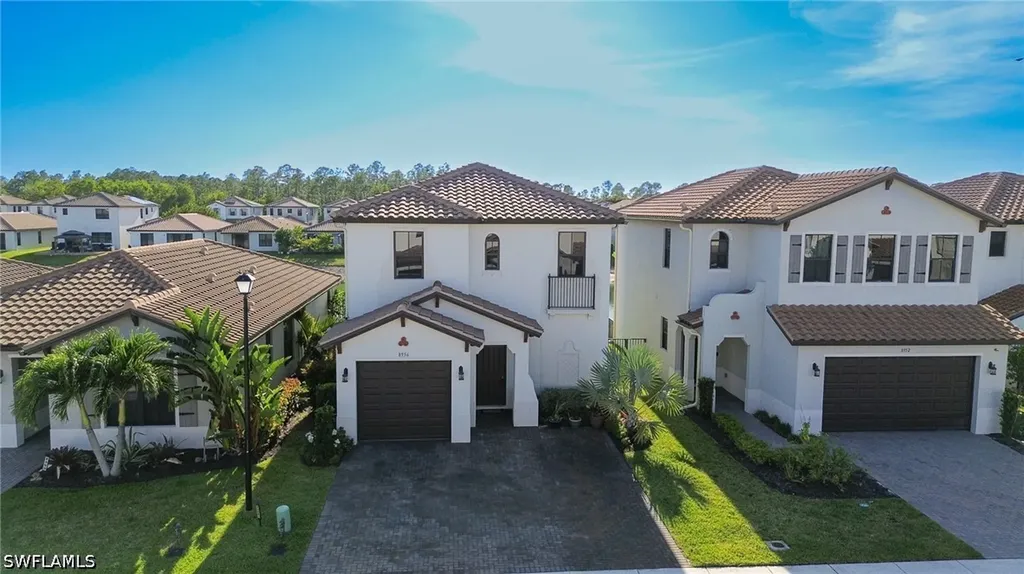 8956 Madrid Circle Naples FL 34104