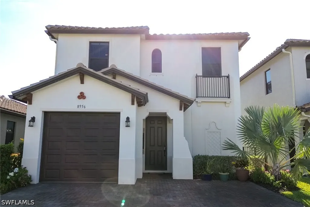 8956 Madrid Circle Naples FL 34104