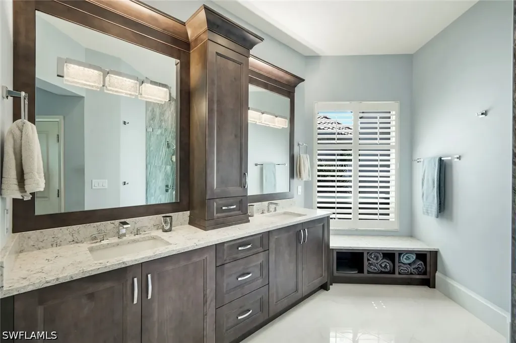 3390 Riviera Lakes Court Bonita Springs FL 34134