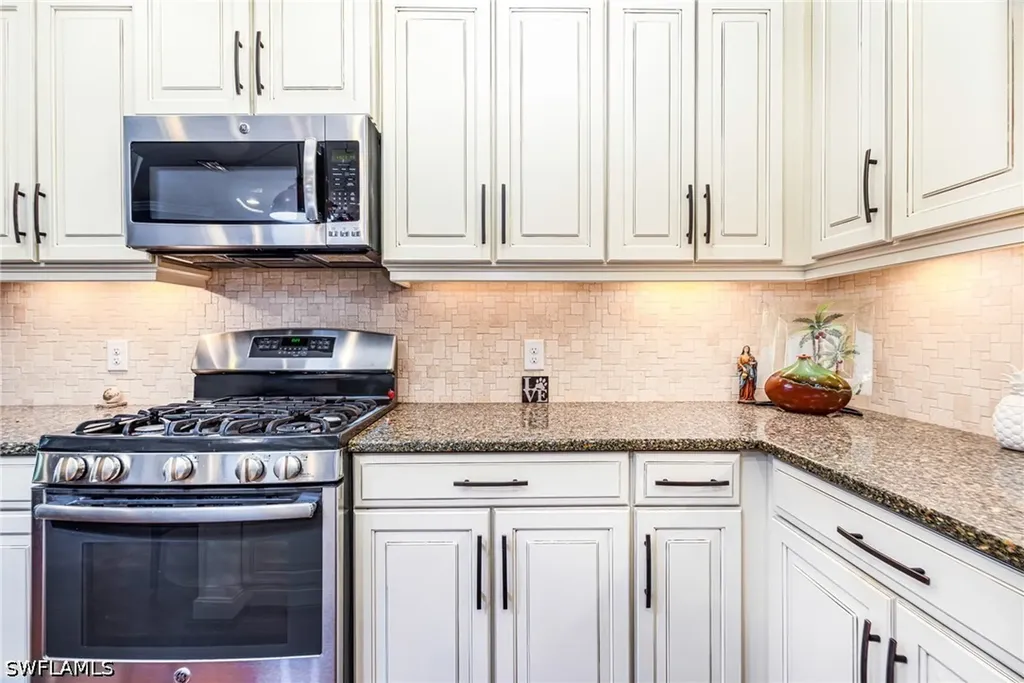 10021 Antori Drive Estero FL 33928