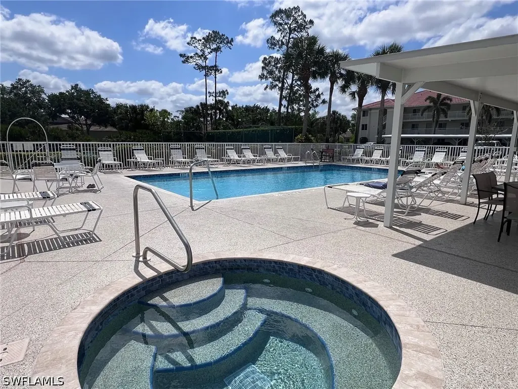 1051 Eastham Way Naples FL 34104