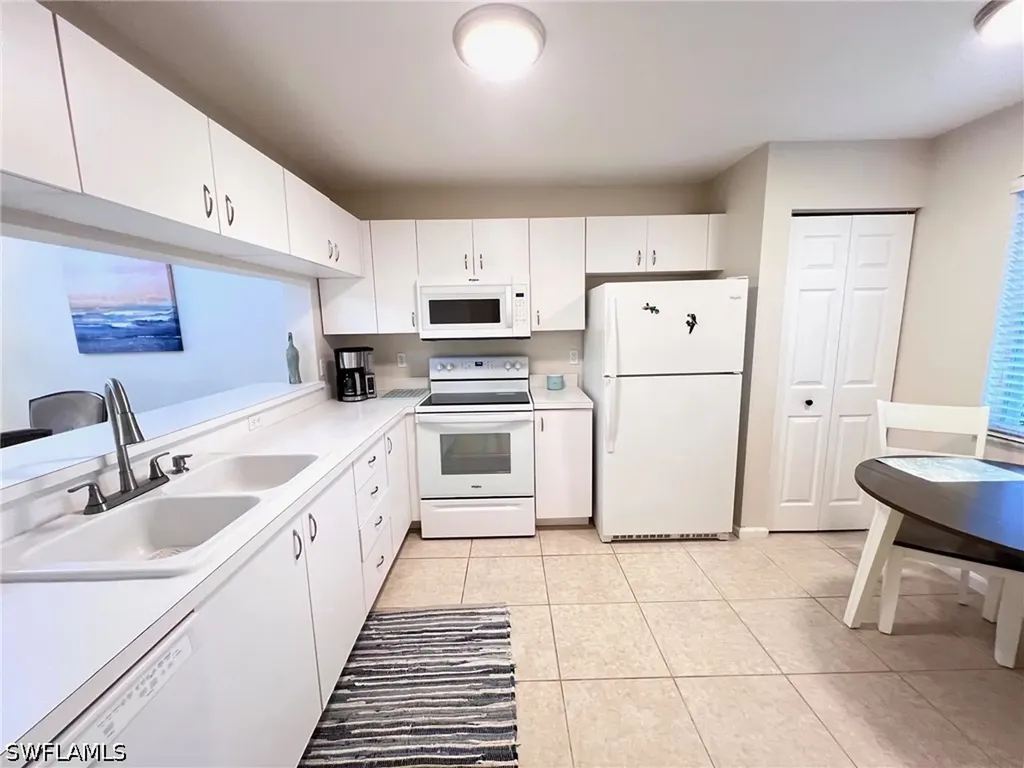 1051 Eastham Way Naples FL 34104