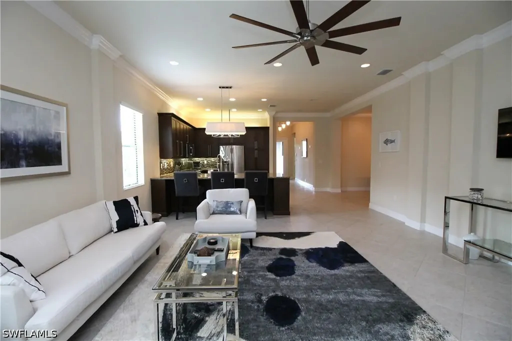 3279 Tahoe Court Naples FL 34119