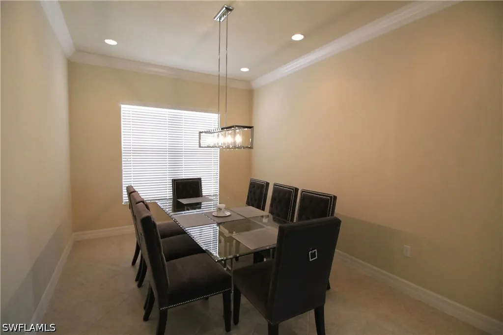 3279 Tahoe Court Naples FL 34119