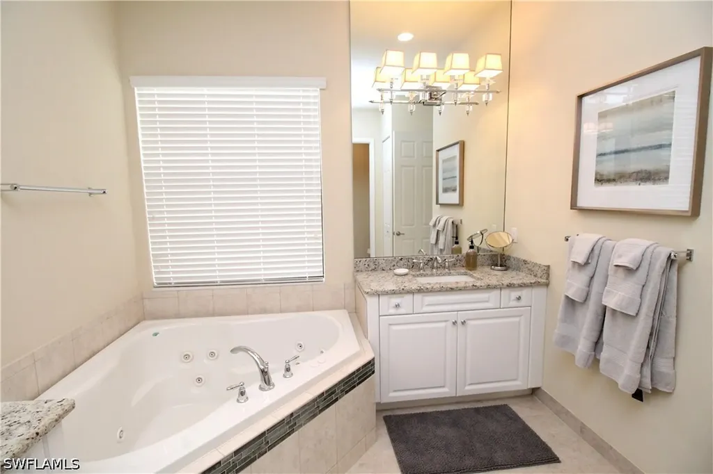 3279 Tahoe Court Naples FL 34119