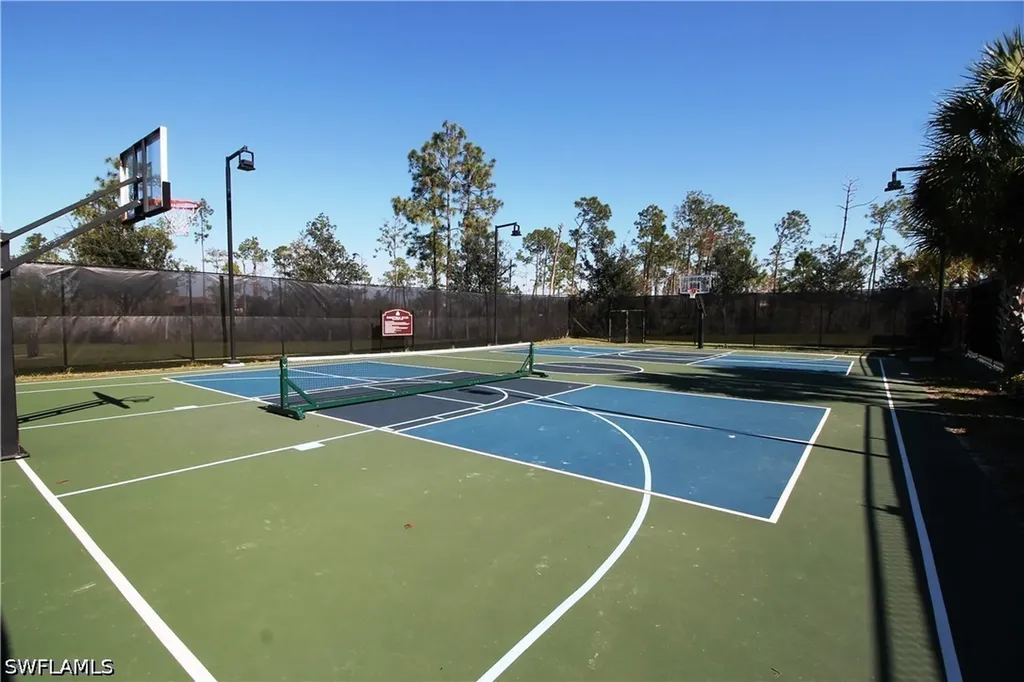 3279 Tahoe Court Naples FL 34119
