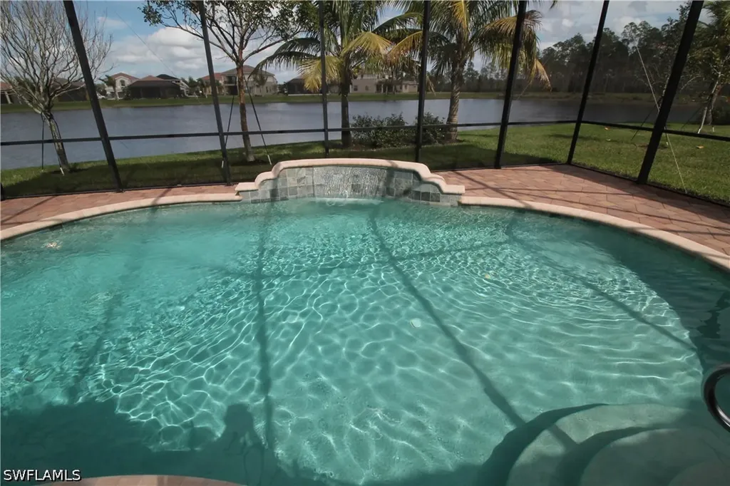 3279 Tahoe Court Naples FL 34119