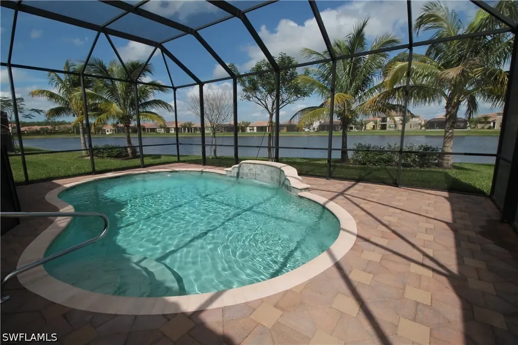 3279 Tahoe Court Naples FL 34119