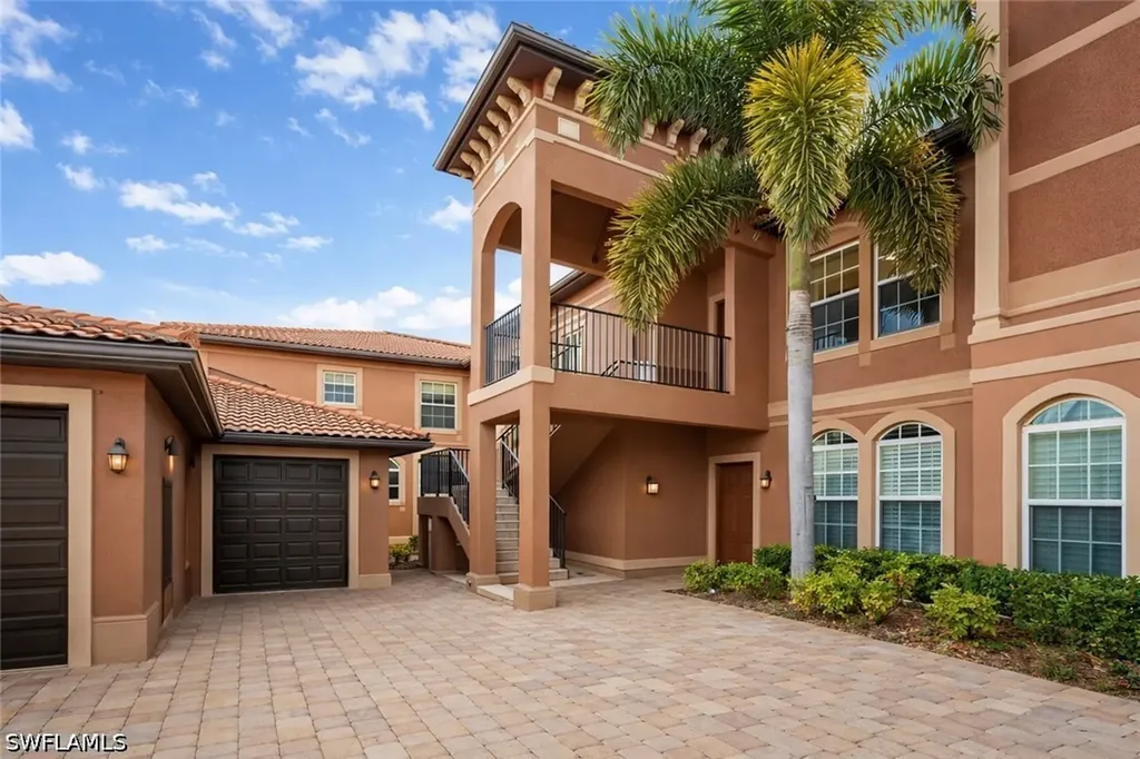 10020 Heather Lane Naples FL 34119