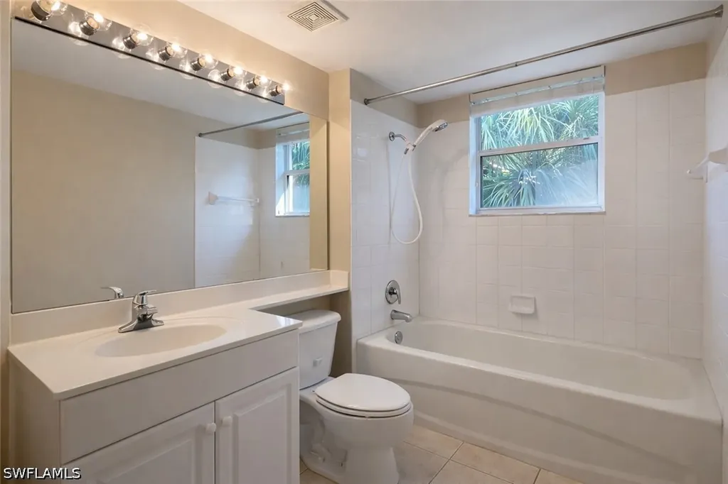 10020 Heather Lane Naples FL 34119