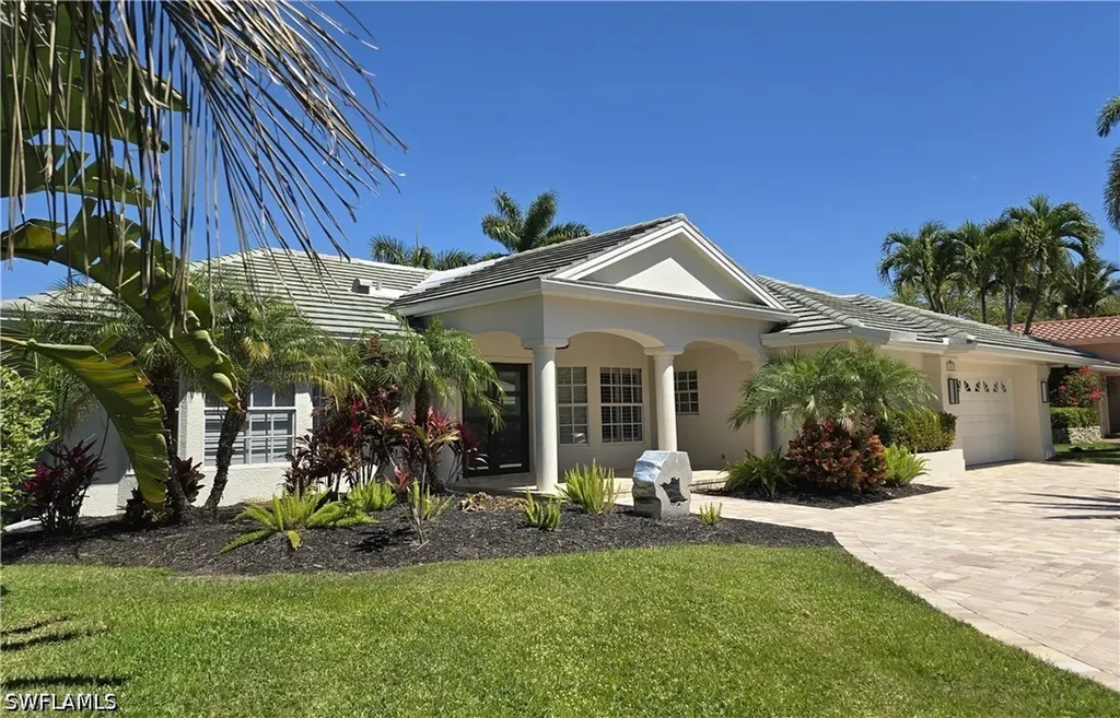 557 Parkwood Lane Naples FL 34103