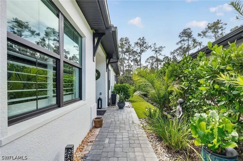 14628 Kingfisher Loop Naples FL 34120