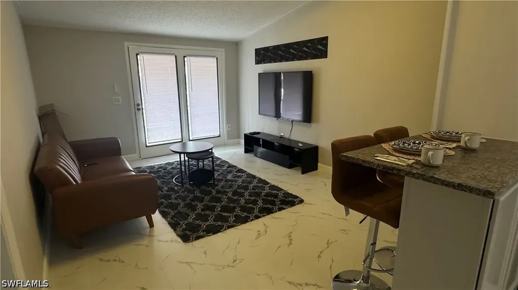 5222 Treetops Drive Naples FL 34113
