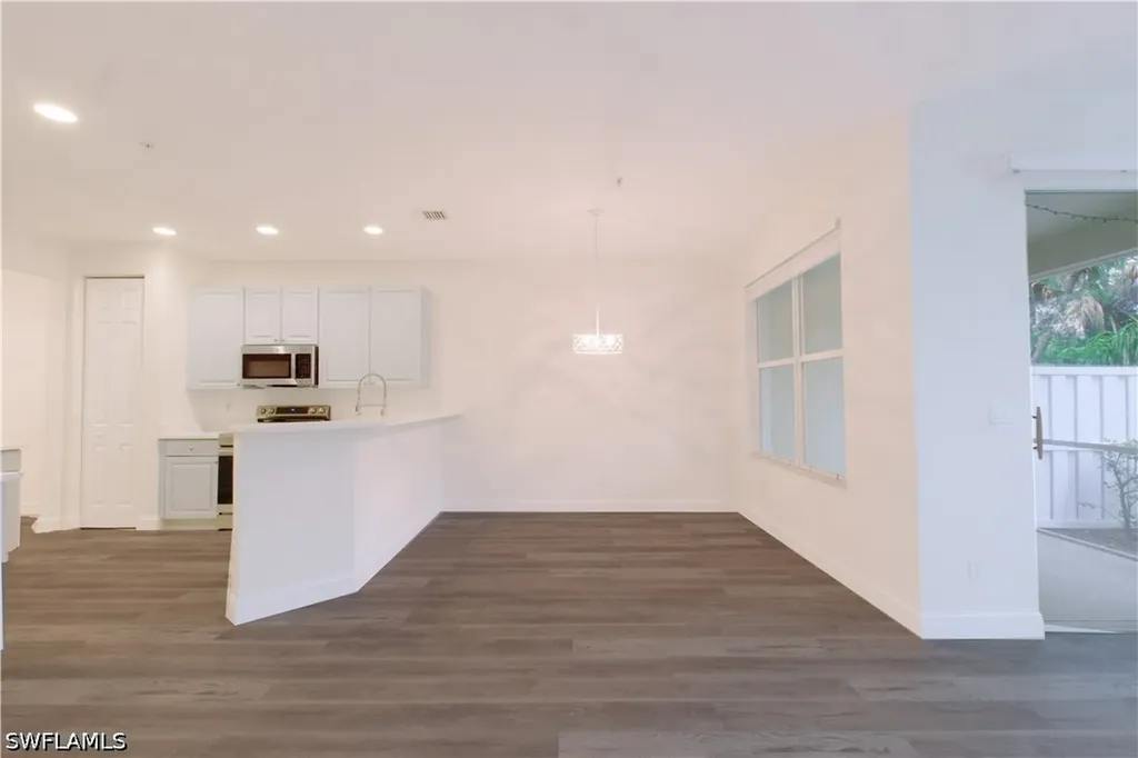1395 Mariposa Circle Naples FL 34105