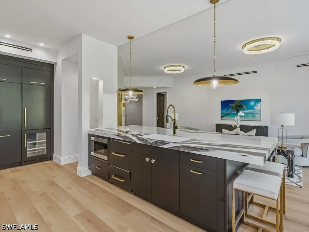 705 10th Street S Naples FL 34102