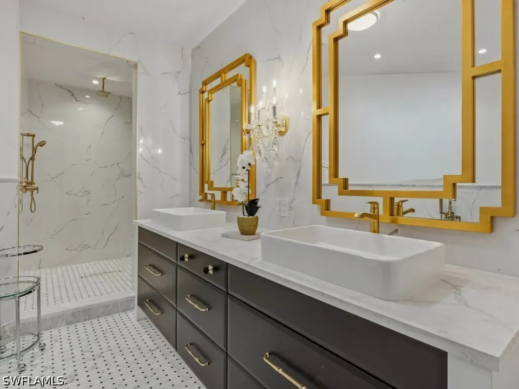 705 10th Street S Naples FL 34102