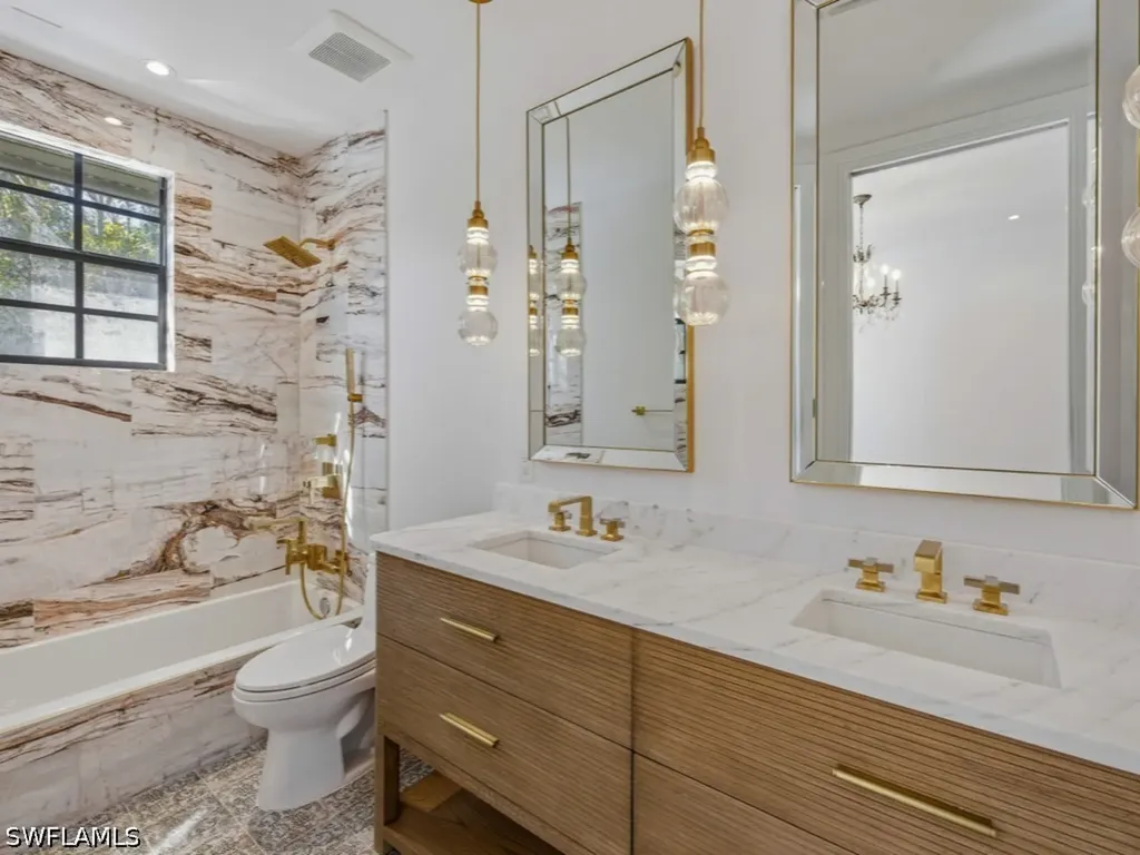 705 10th Street S Naples FL 34102