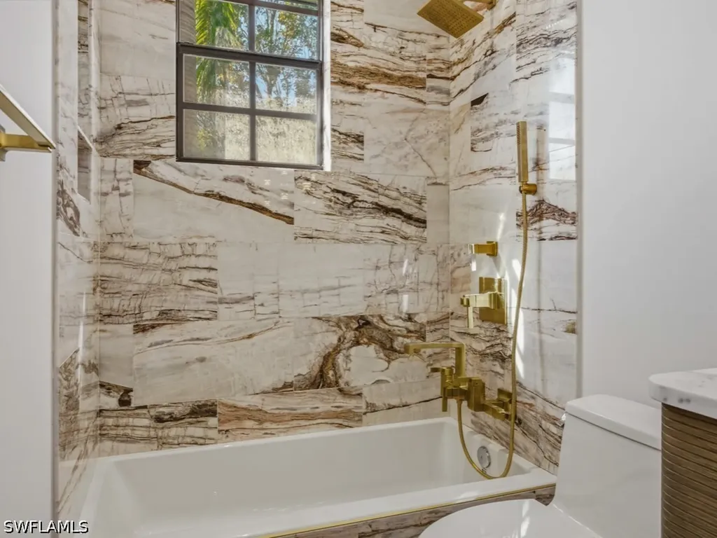 705 10th Street S Naples FL 34102