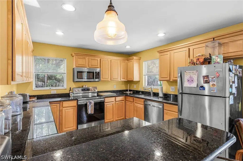 4870 Hawthorn Woods Way Naples FL 34116