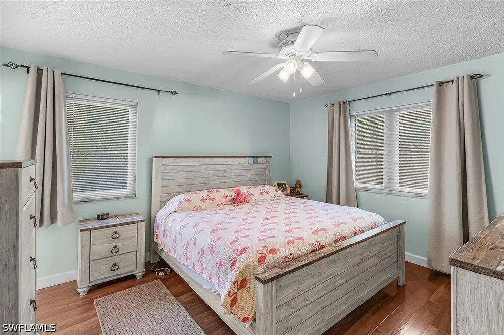 4870 Hawthorn Woods Way Naples FL 34116