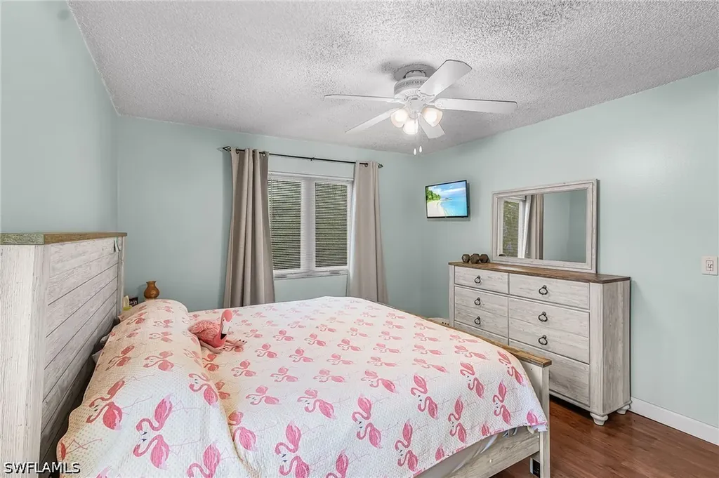 4870 Hawthorn Woods Way Naples FL 34116