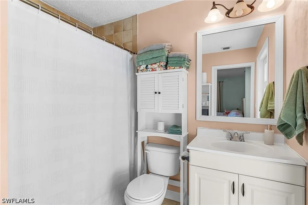 4870 Hawthorn Woods Way Naples FL 34116