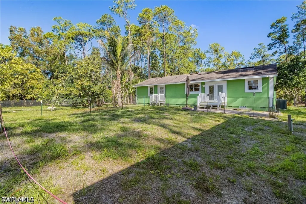 4870 Hawthorn Woods Way Naples FL 34116