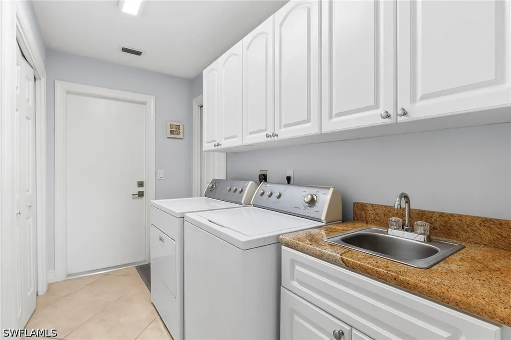1904 Countess Court Naples FL 34110
