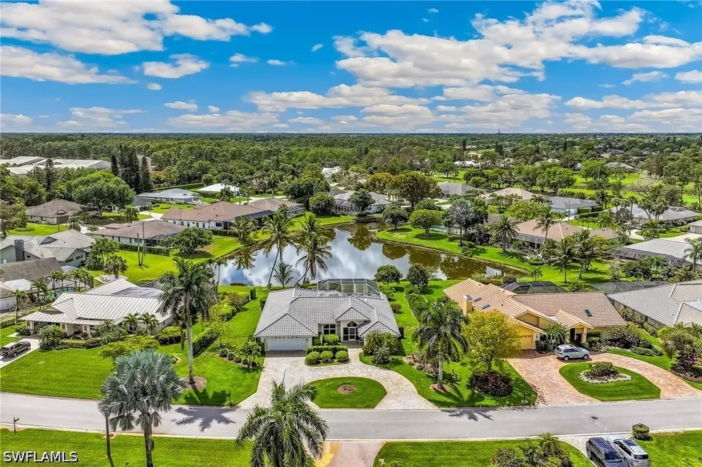 1904 Countess Court Naples FL 34110